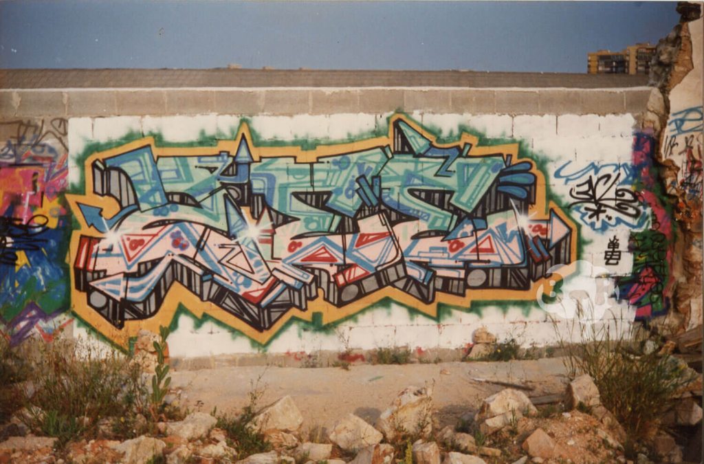 "Zee" por Biz. 1990
