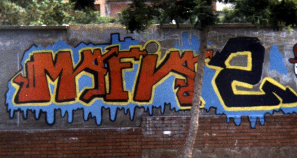 "Mafia 2" primer graffiti. 1986